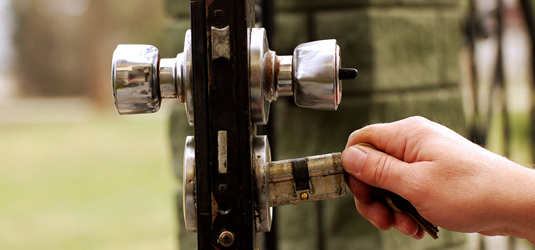front door latch repair Valinda